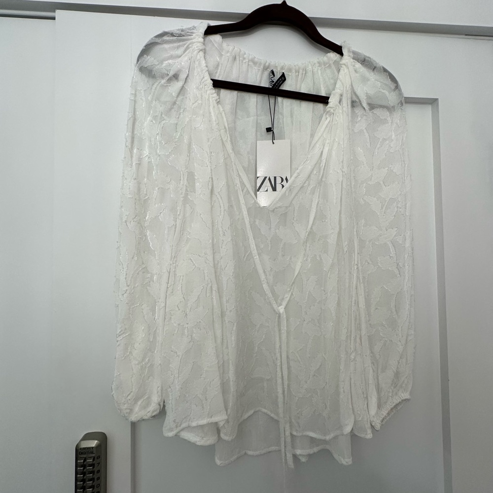 Zara organza blouse size medium